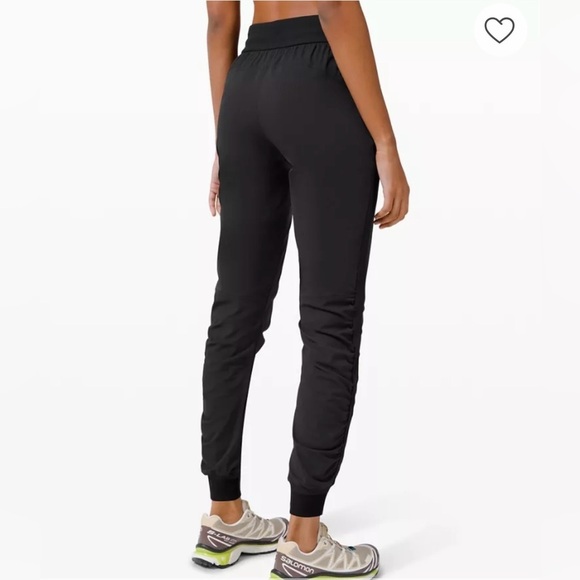 Lululemon Women's Dance Studio Joggers Black Size 6 Yoga Running Pants - Picture 2 of 9